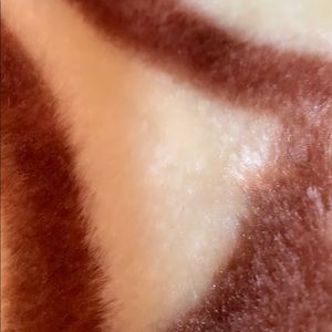 Meet your Posher, Demetrie